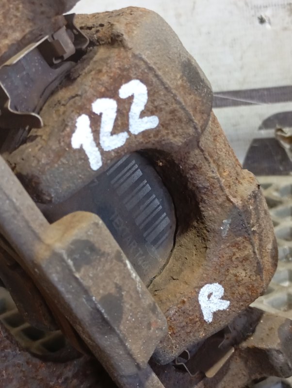 Суппорт Skoda YETI 2011 5L