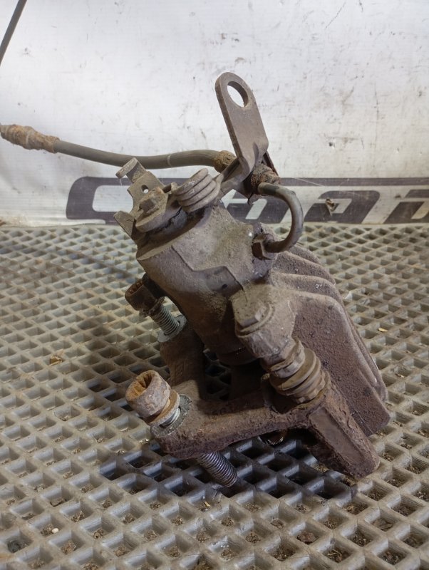 Суппорт Skoda YETI 2015