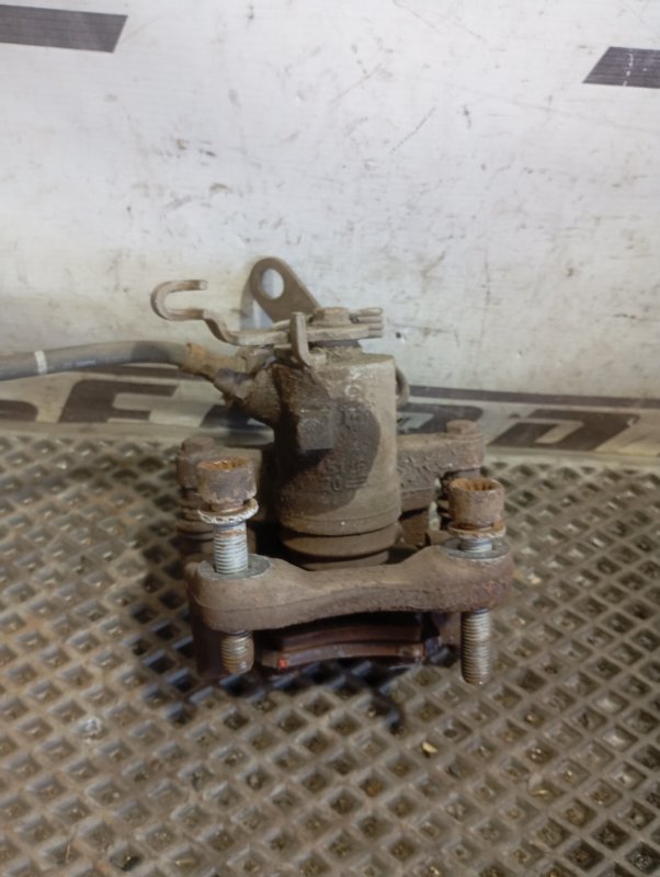 Суппорт Skoda YETI 2015