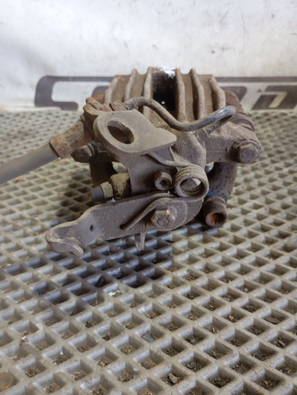 Суппорт Skoda YETI 2015