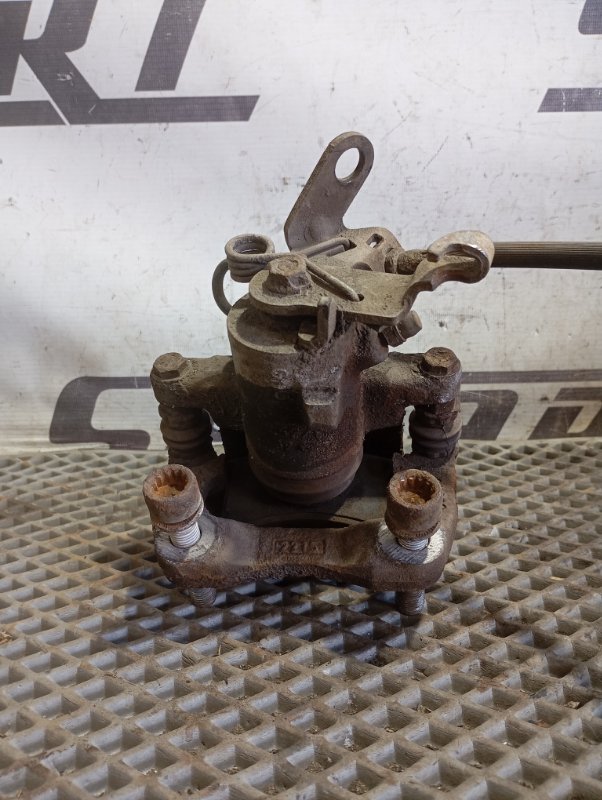 Суппорт Skoda YETI 2011 5L