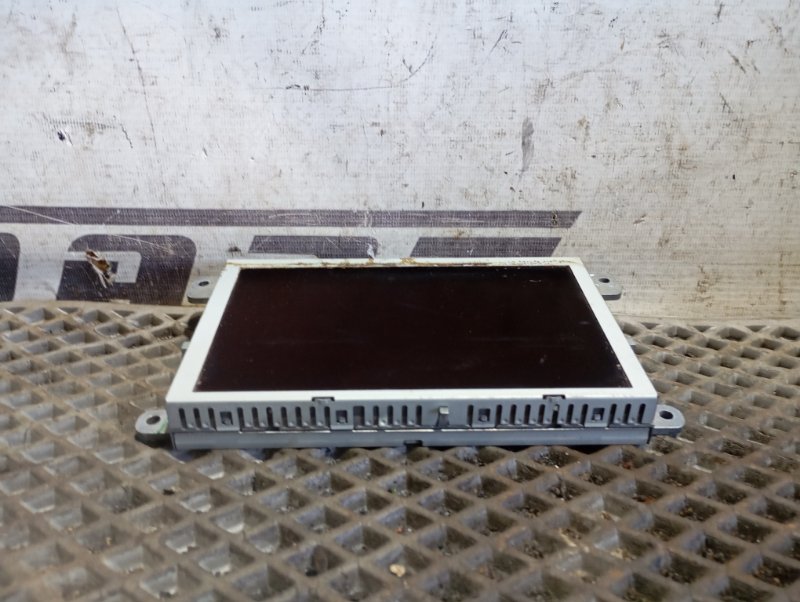 Экран MMI Audi Q5 2010 8R