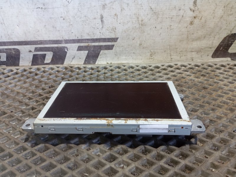 Экран MMI Audi Q5 2010 8R