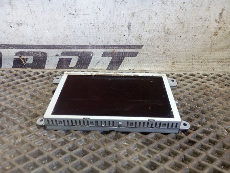 Экран MMI Audi Q5 2010 8R