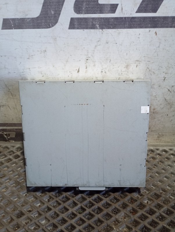 Блок управления Audi Q5 2010 8R