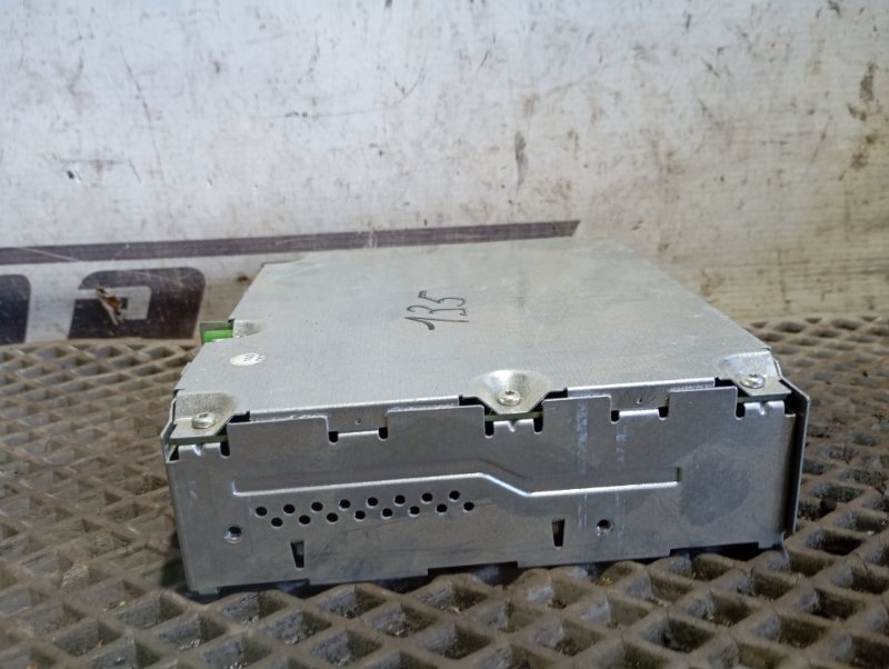 Блок управления Audi Q5 2010 8R