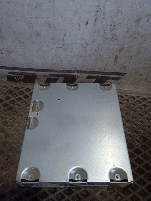 Блок управления Audi Q5 2010 8R