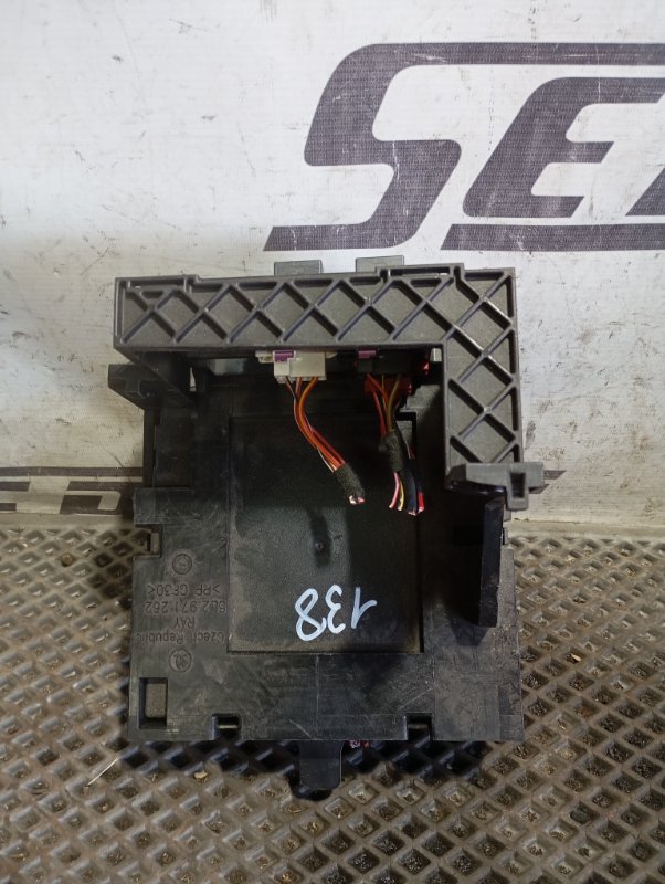 Блок предохранителей Skoda YETI 2015