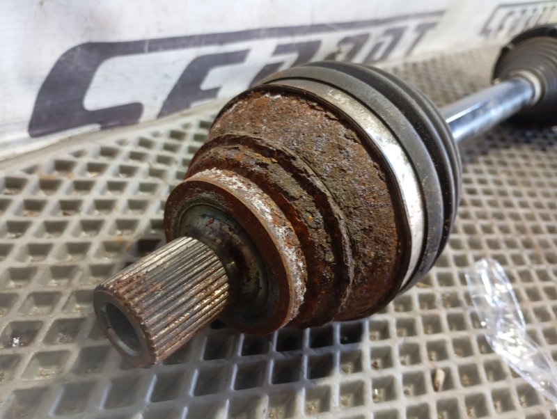 Вал приводной Skoda YETI 2015