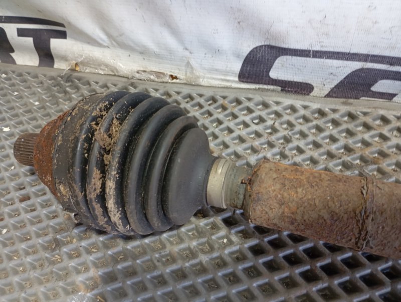 Вал приводной Skoda YETI 2015