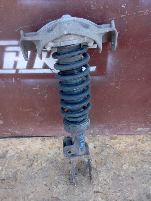 Стойки Volkswagen Touareg 2006 GP