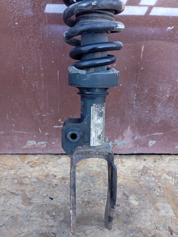 Стойки Volkswagen Touareg 2006 GP