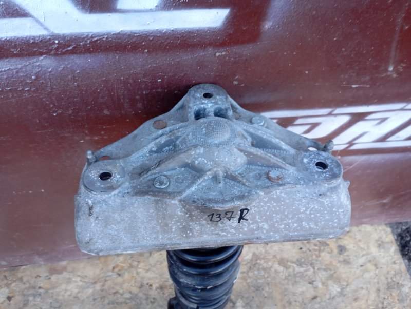 Стойки Volkswagen Touareg 2006 GP