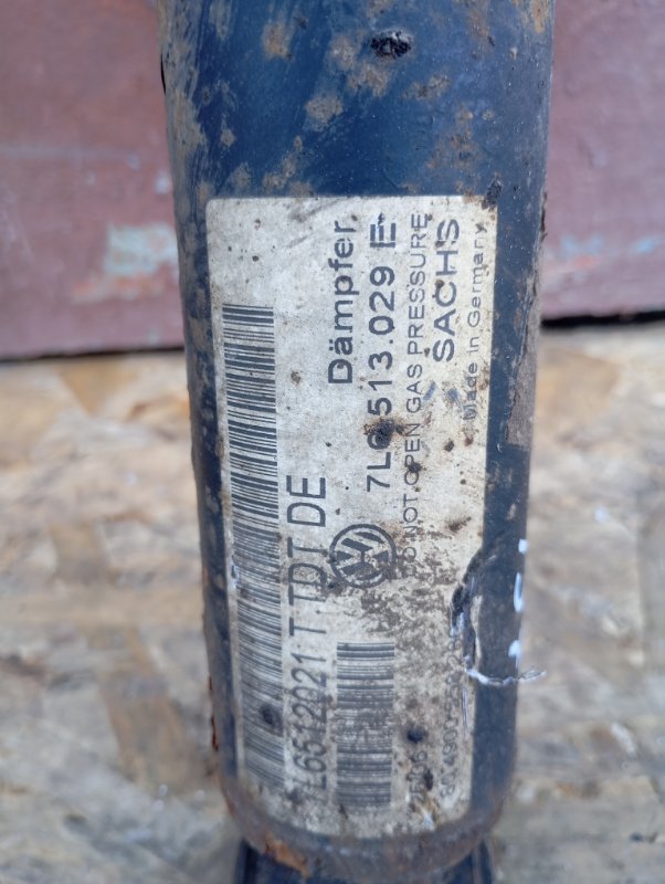 Стойки Volkswagen Touareg 2006 GP