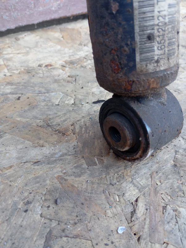 Стойки Volkswagen Touareg 2006 GP