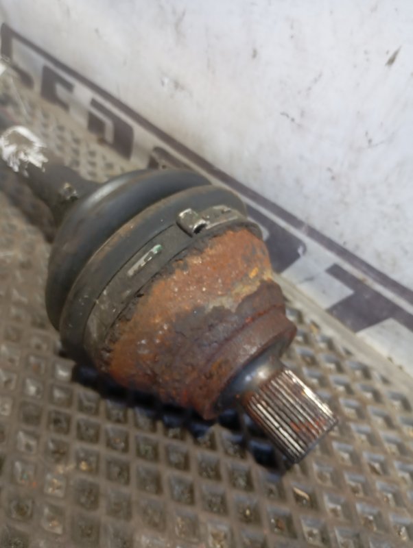 Вал приводной Skoda YETI 2011 5L