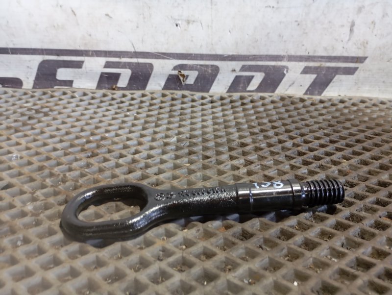 Крюк буксировочный Skoda YETI 2015