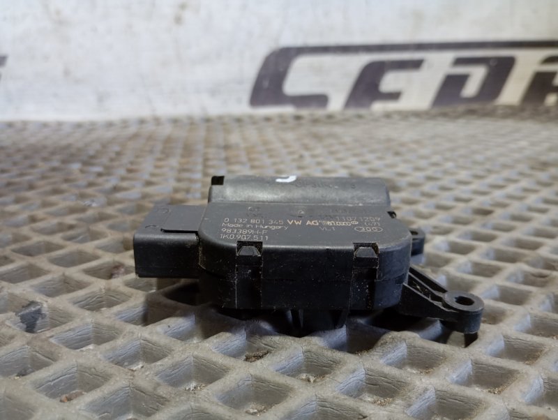 Сервопривод заслонки печки Volkswagen Passat 2007 B6