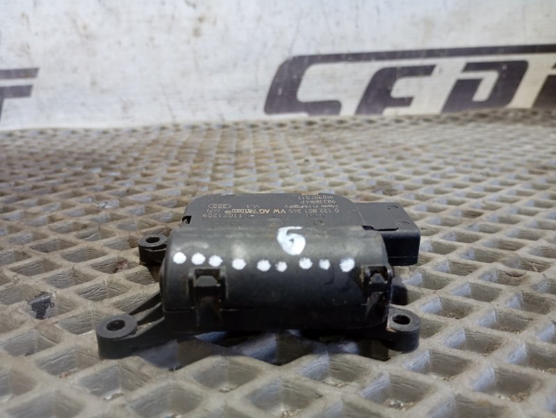Сервопривод заслонки печки Volkswagen Passat 2007 B6