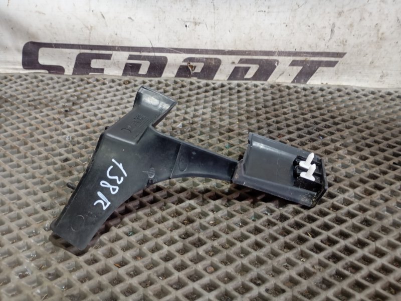 Накладка петли багажника Volkswagen Touareg 2006 GP