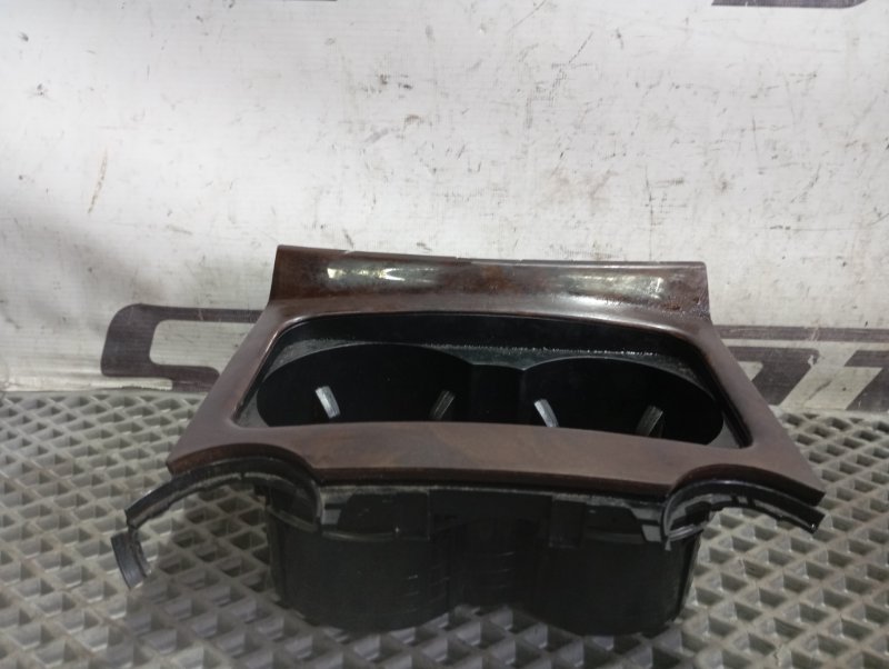Подстаканник Volkswagen Touareg 2006 GP