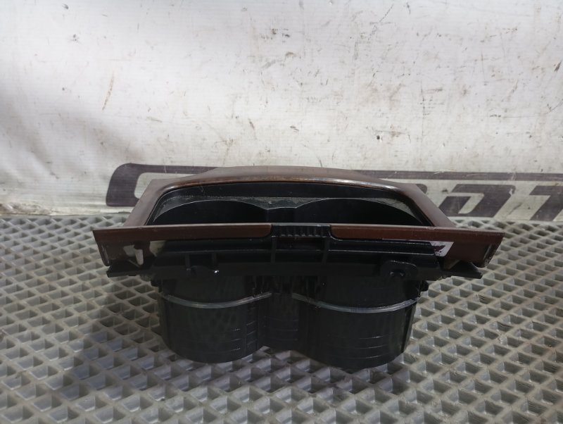 Подстаканник Volkswagen Touareg 2006 GP