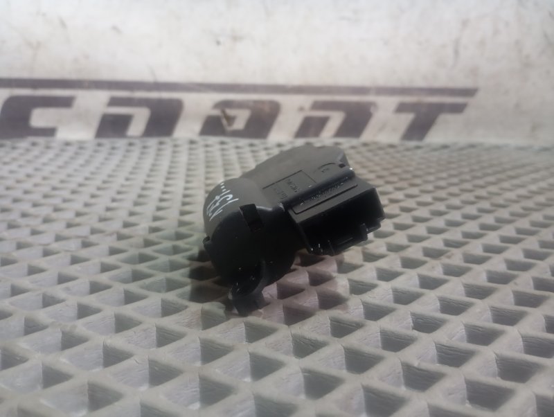 Сервопривод заслонки печки Volkswagen Touareg 2006 GP