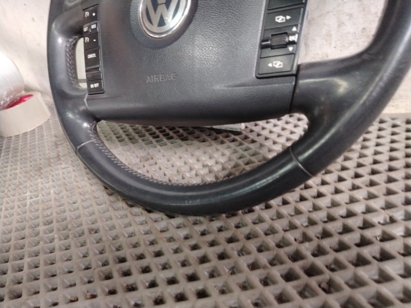 Руль Volkswagen Touareg 2006 GP