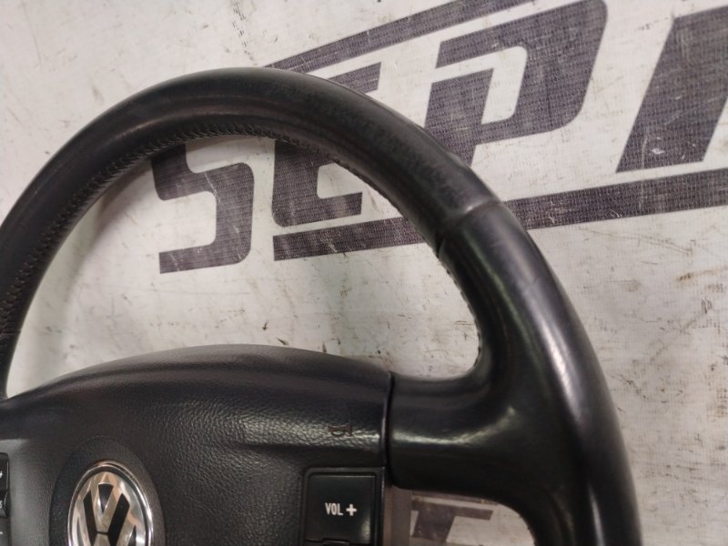 Руль Volkswagen Touareg 2006 GP