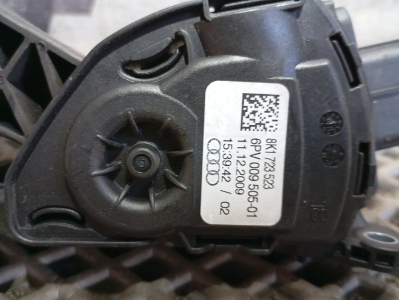 Педаль газа Audi S5 2010 8T