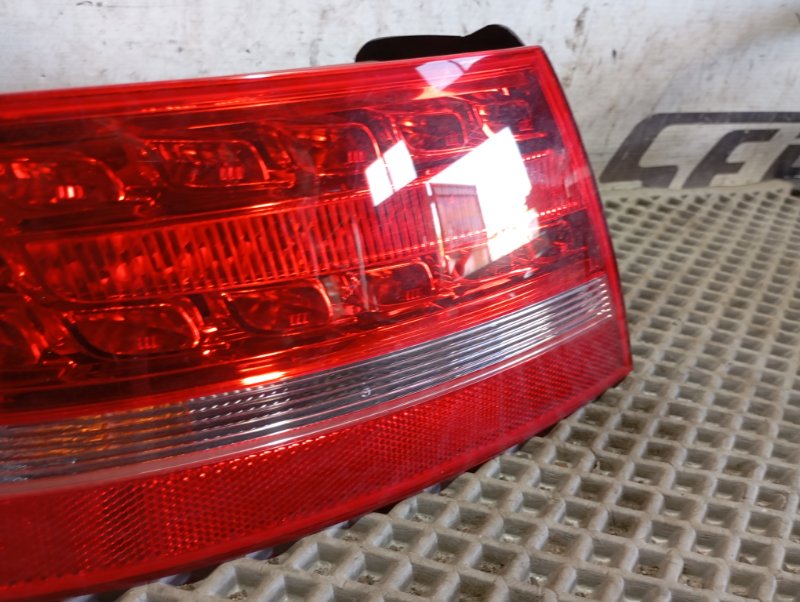 Фонарь наружный Audi S5 2010 8T