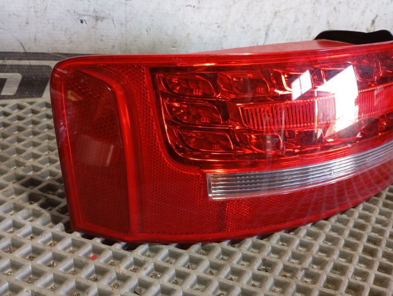 Фонарь наружный Audi S5 2010 8T