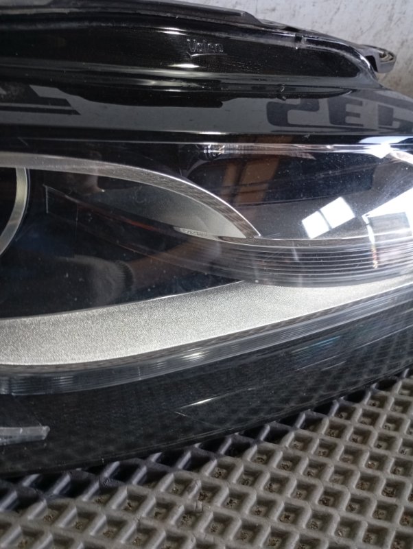 Фары Audi S5 2010 8T