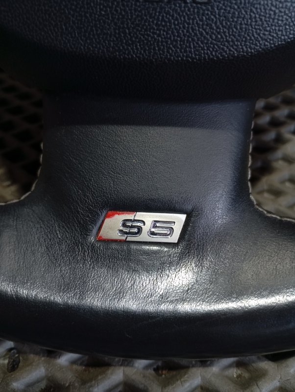 Руль Audi S5 2010 8T