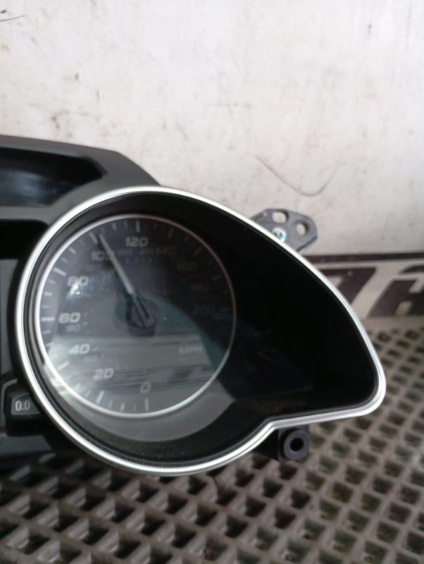 Панель приборов Audi S5 2010 8T