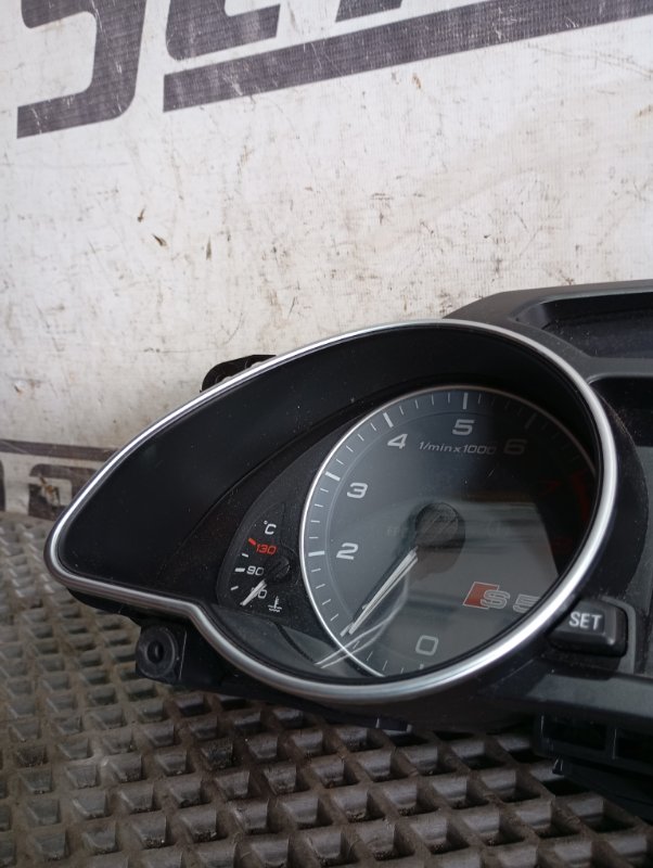Панель приборов Audi S5 2010 8T