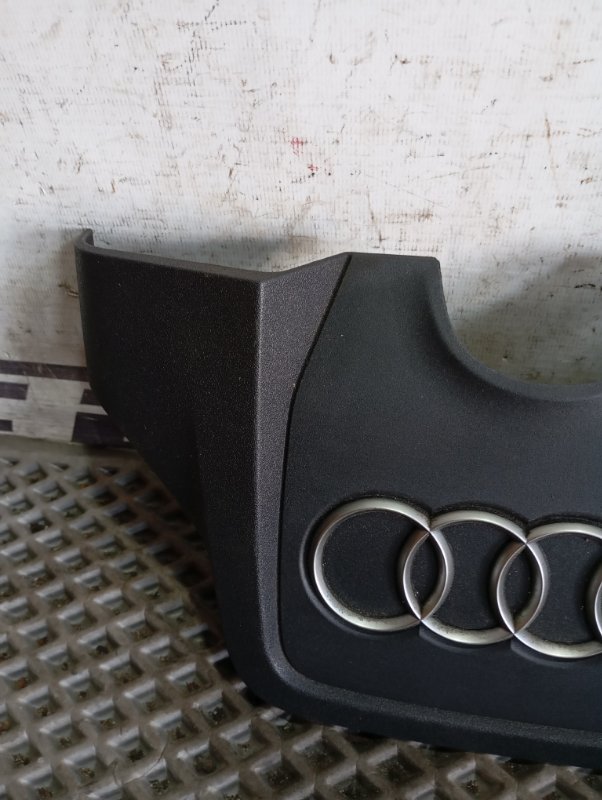 Крышка двигателя декоративная Audi S5 2010 8T