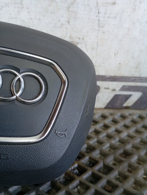 Подушка безопасности в руль Audi Q7 2015 4M