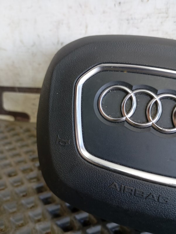 Подушка безопасности в руль Audi Q7 2015 4M