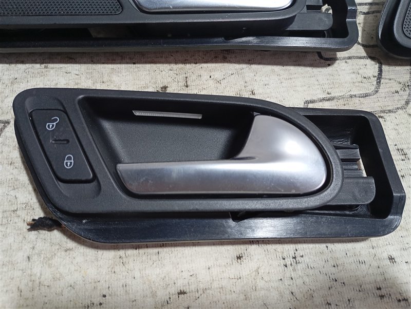 Ручки дверей внутренние Volkswagen Tiguan 2012 5N