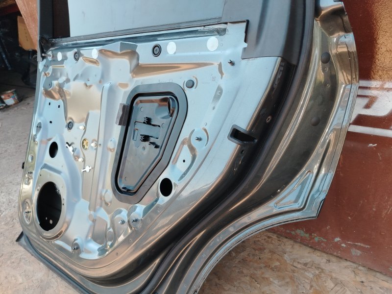 Дверь Audi Q7 2015 4M