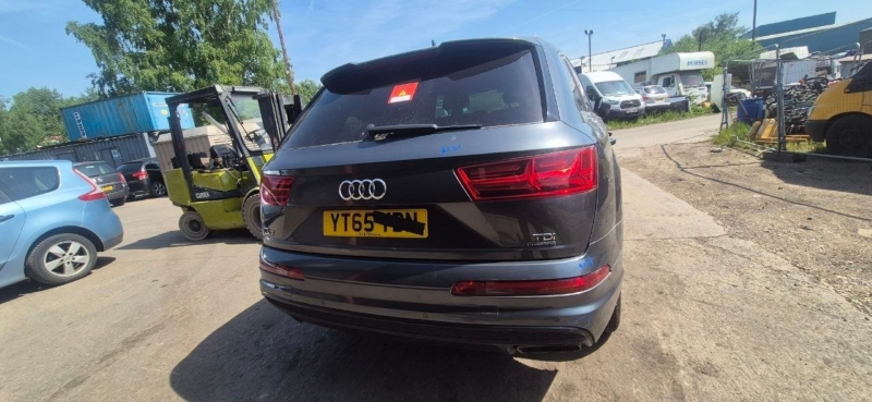 Audi Q7 4M Audi Q7 2015 4M