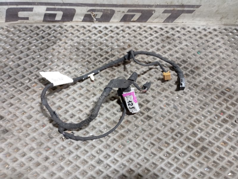 Проводка двери Audi A3 2011 8P