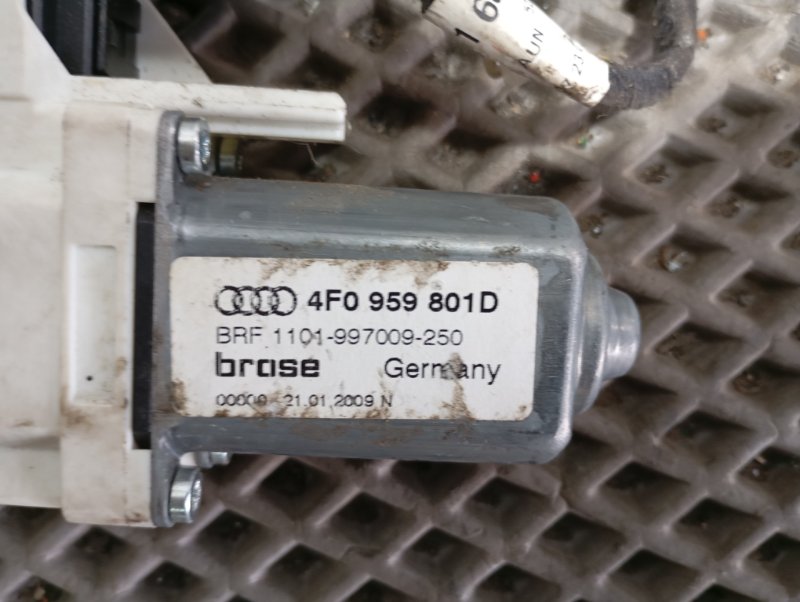 Моторчик стеклоподъемника Audi A6 2010 C6