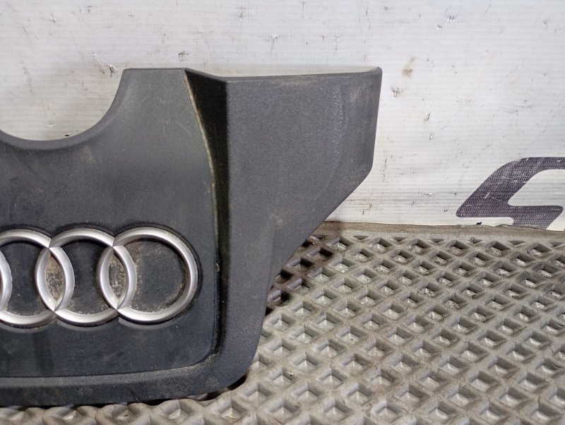 Крышка двигателя декоративная Audi Q7 2010 4L