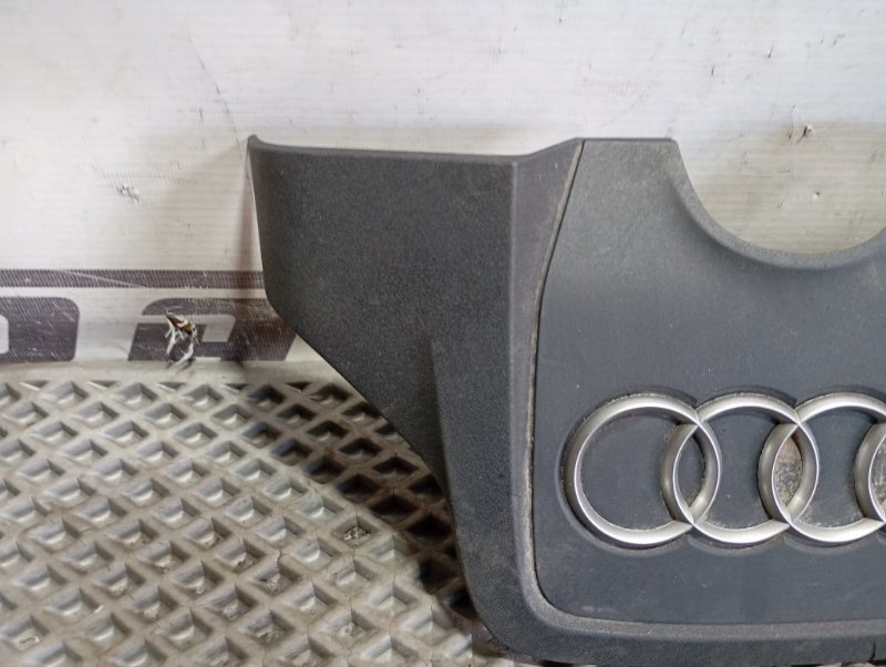 Крышка двигателя декоративная Audi Q7 2010 4L