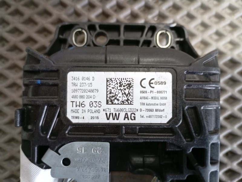Подушка безопасности пассажирская Audi Q7 2015 4M