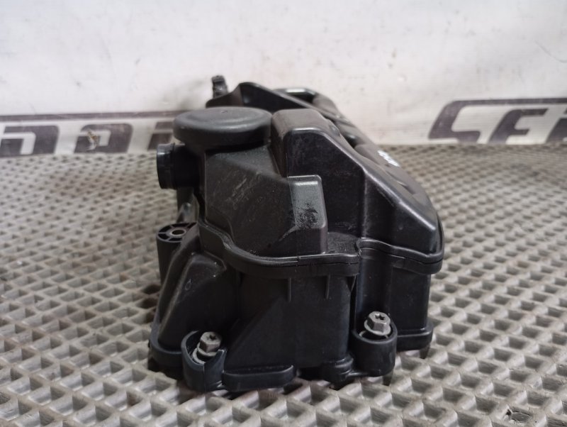 Крышка головки блока цилиндров Audi Q7 2015 4M