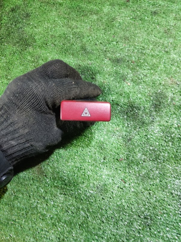 Кнопка аварийной сигнализации Mitsubishi Lancer 9 2007 Седан