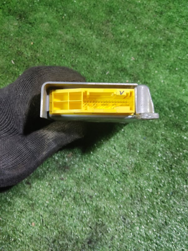 Блок управления AIR BAG kia spectra 2008
